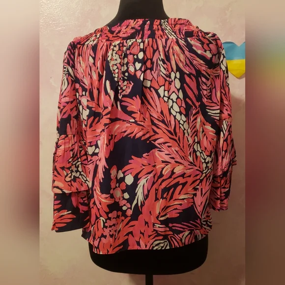 Lilly Pulitzer Women's Off-Shoulder Pink and Black Top - Picture 4 of 4
